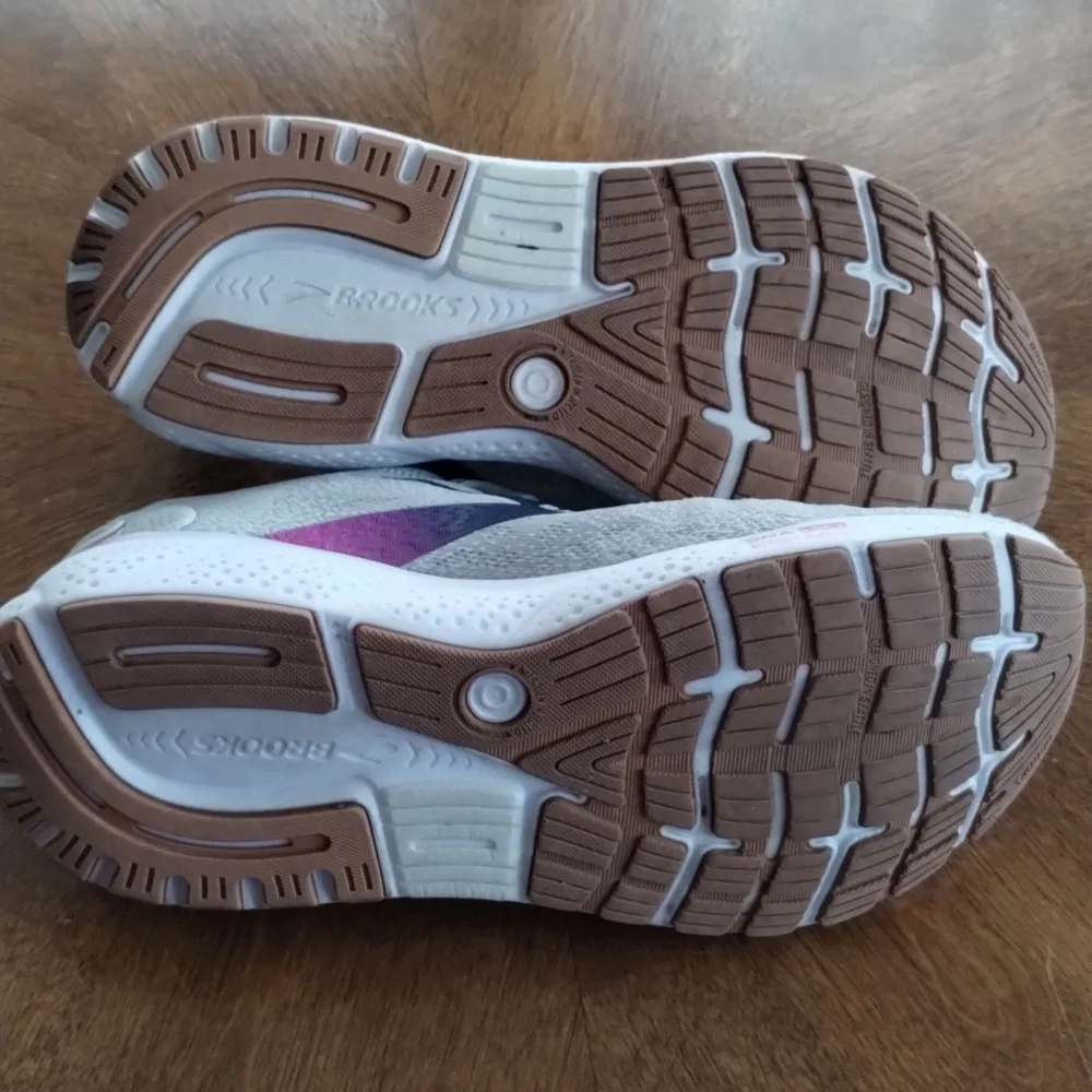 Brooks Women's Gray and Pink Running Sneakers 11 Ghost 16 - Picture 5 of 12